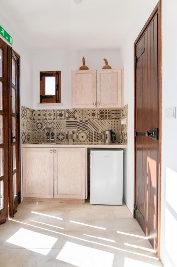 Droshia Traditional Homes, Coco-Mat Full Experience Dhrousha Εξωτερικό φωτογραφία